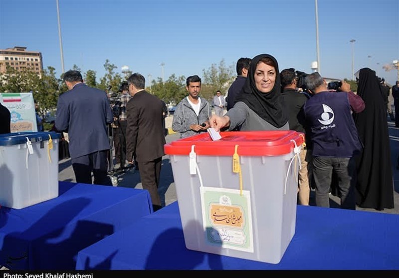 مشارکت حداکثری بوشهریها در انتخابات 11 اسفند + فیلم و تصویر