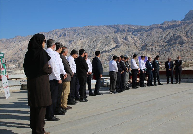 مشارکت کارکنان صنعت نفت در انتخابات در خلیجفارس استان بوشهر +فیلم و تصویر