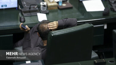 مشکلات اقتصادی روی میزهای سبز؛قصه مجالس غیراقتصادی تکرار میشود؟