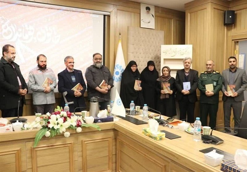 نسخه صوتی و ترجمه کتاب «خاتون و قوماندان» به 3 زبان رونمایی شد