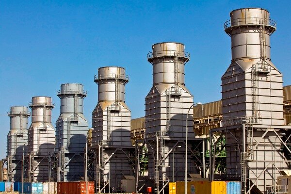 ١٧٠٠ مگاوات نیروگاه خودتامین صنایع تا تابستان وارد مدار می شوند