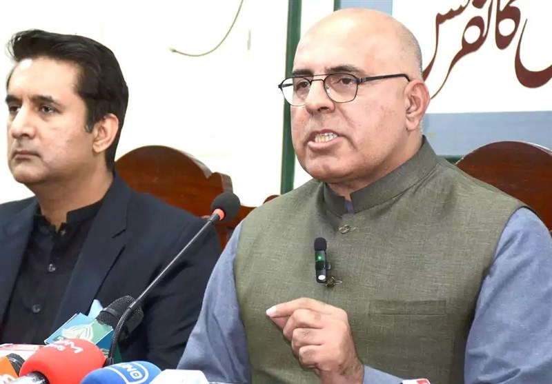 پاکستان: افغانستان از نیروهای نیابتی حمایت نکند