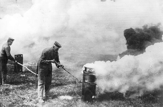 کاری که صدام بیاعصاب با بمبهای شیمیایی کرد