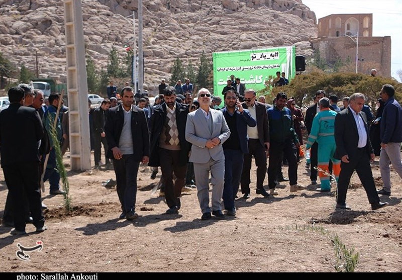 استان کرمان , روز درختکاری , شهید , شهدای کرمان , حمله تروریستی کرمان ,