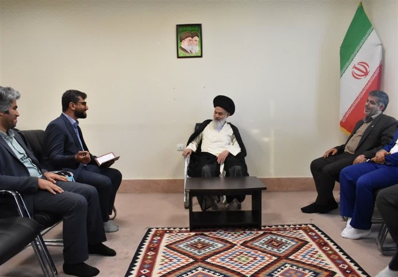 آیتالله حسینیبوشهری: دولت دانشبنیانها را حمایت کند