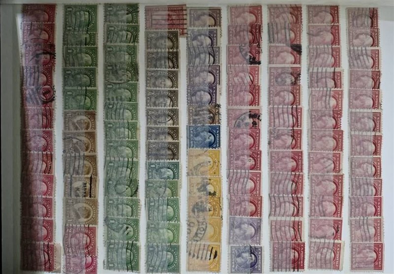 اهدای 10 هزار قطعه تمبر مسلمان آمریکایی به موزه رضوی