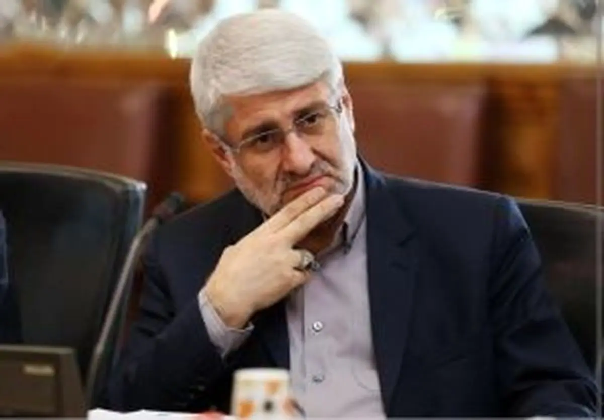 اگر با من بود خیلی وقت پیش تیم اقتصادی دولت را تغییر میدادم