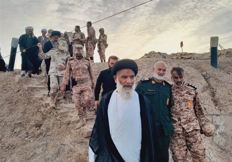 بازدید نماینده ولی فقیه در خوزستان از یگانهای مستقر خط مرزی