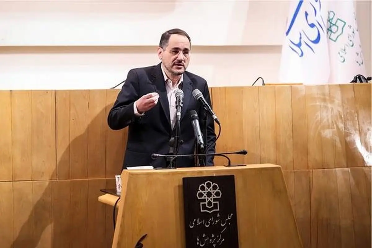 برخی خانوادهها، به دلیل نداشتن درآمد کافی برای دریافت خدمات سلامت مراجعه نمی کنند