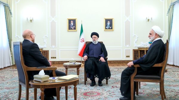 بررسی ساز و کارهای مشارکت مردم در بخشهای اقتصادی