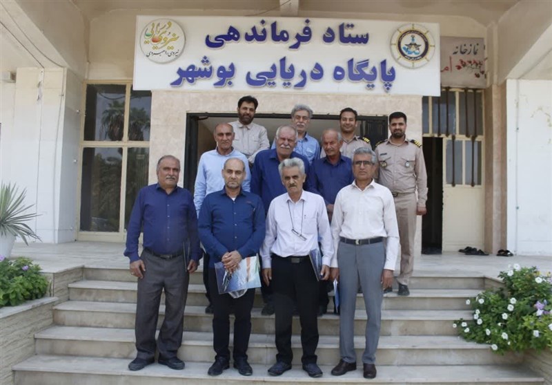 تجلیل از بازماندگان ناو جوشن در بوشهر+ عکس