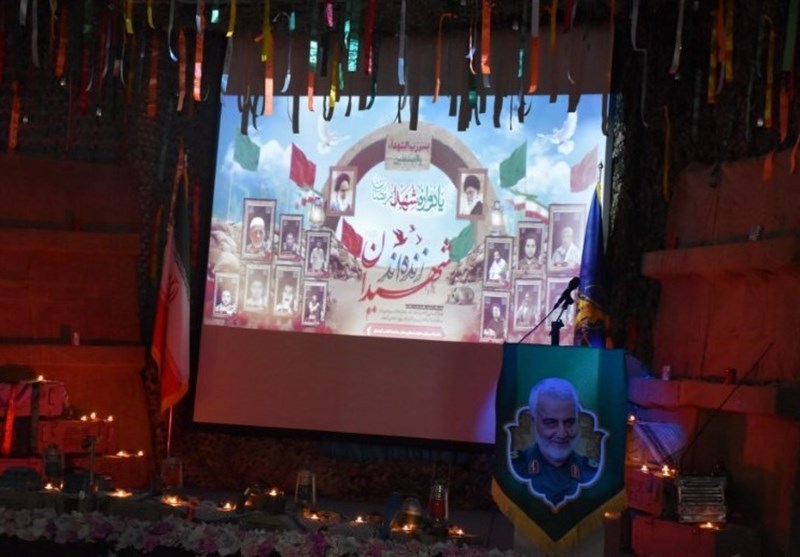 تجلیل از خانوادههای معظم شهدای سپاه استان کردستان + تصاویر