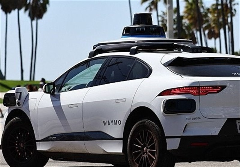 تسلا روباتاکسی را 8 اوت رونمایی میکند