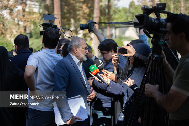 تمام تلاشمان را میکنیم تا مشکلات دارویی برطرف شود