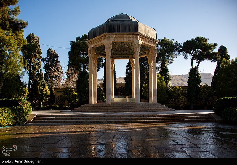 توبیخ نیروی خاطی در حافظیه شیراز