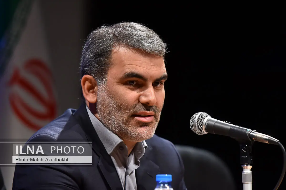 جریانی هنگام بررسی برنامه هفتم توسعه نگذاشت حفظ ارزش پول ملی را مصوب کنیم