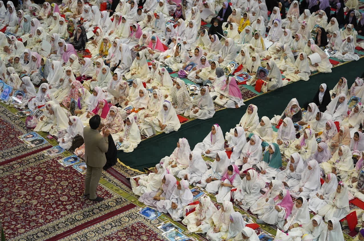 جشن بزرگ دختران روزهاولی در حرم مطهر حضرت شاهچراغ (ع)