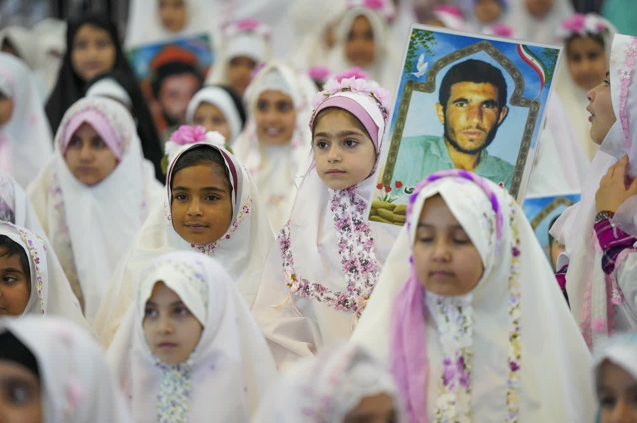 جشن بزرگ دختران روزهاولی در حرم مطهر حضرت شاهچراغ (ع)