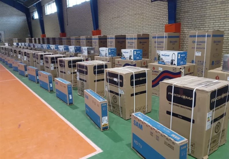 جهیزیه اهدایی امام خامنهای به نیازمندان کردستانی رسید+فیلم