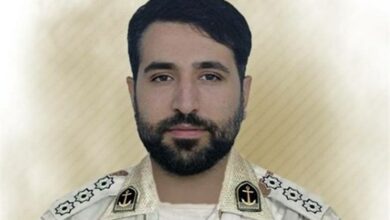 حال و هوای منزل شهید حسیننیا پس از اعلام شهادت + فیلم