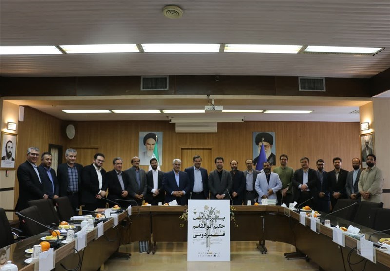 دانشگاه فردوسی نخ تسبیح فردوسی دوستان و شاهنامه پژوهان