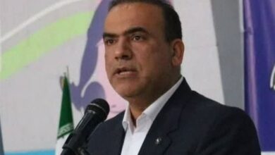 دستگاهها و نهادهای مختلف باید مردم را وارد اقتصاد کنند