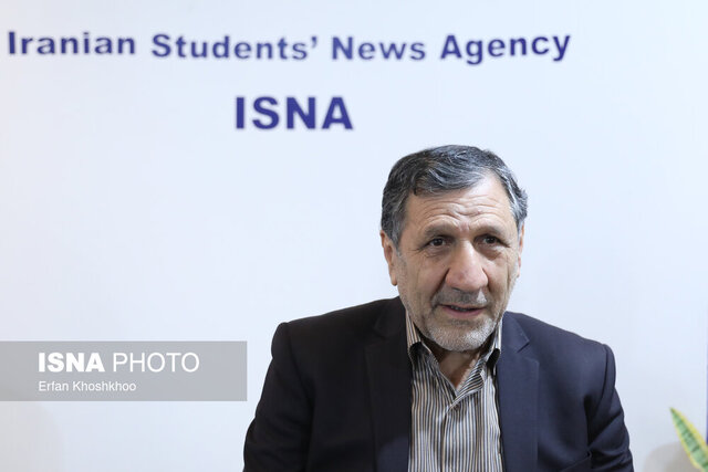 رضوانی: آثار شیرینیهای اقتصاد کشور در میانمدت و درازمدت قابل مشاهده است