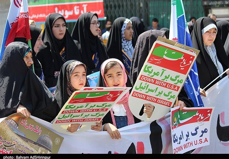 زنان کفنپوش اردبیلی در حمایت از کودکان غزه