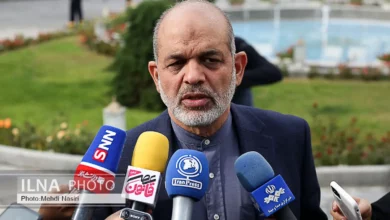 فراجا نیروهای خود را توجیه کرده که بین اهمالکنندگان و ساختارشکنان تفاوت قائل شوند