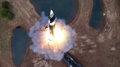 لحظه پرتاب موشک بالستیک کرهشمالی و ذوقزدگی «اون»+ فیلم و عکس