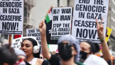 مردم آمریکا در حمایت از غزه ورودی فرودگاه شیکاگو را مسدود کردند