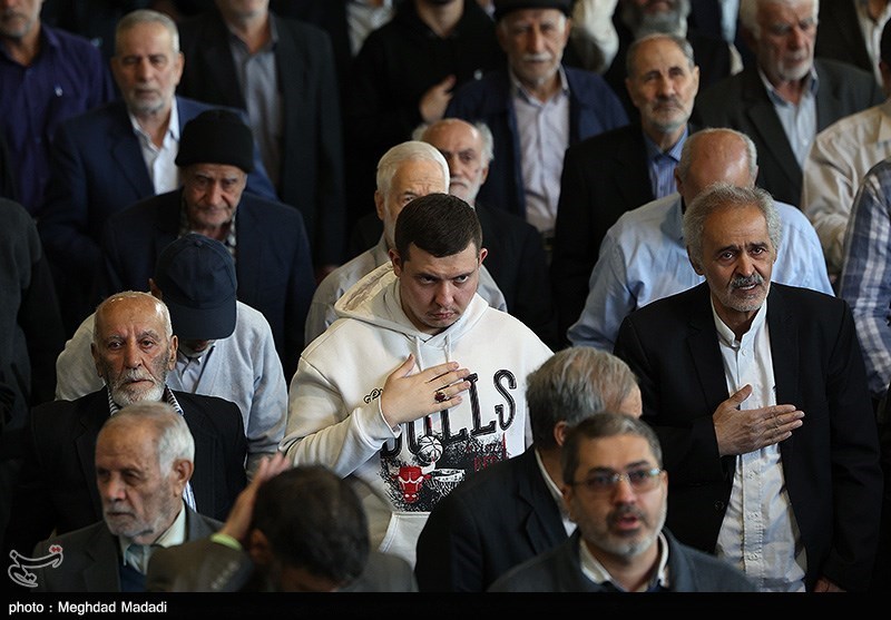 مطالبات نیروهای بیمارستانها و کادر درمان پرداخت شود