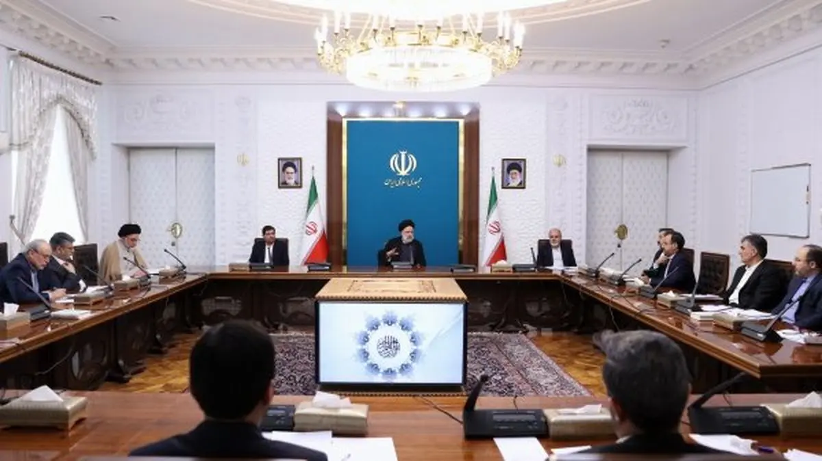 نشست بررسی راهکارهای حفظ و ارتقای آرامش بازار با حضور رئیسجمهور برگزار شد