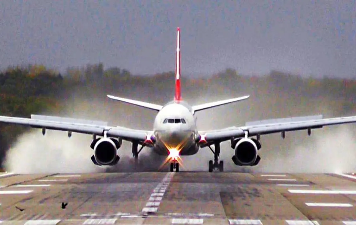 پروازهای تهران و برخی فرودگاههای کشور تعلیق شد