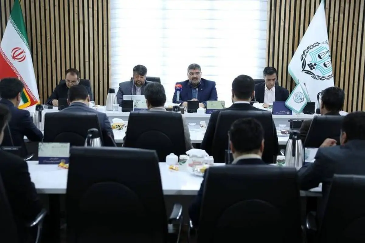 کنشگران مسائل بینالملی و وکلا بارها در مورد جعل نام خلیج فارس موضعگیری کردهاند