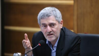 گنجینههای ارزشمند ادب پارسی برای نسل جوان تبیین شود