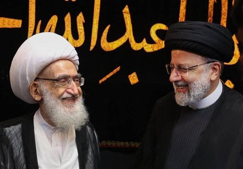 آیتالله نوری همدانی: رئیس جمهور صادقانه عمل نمود