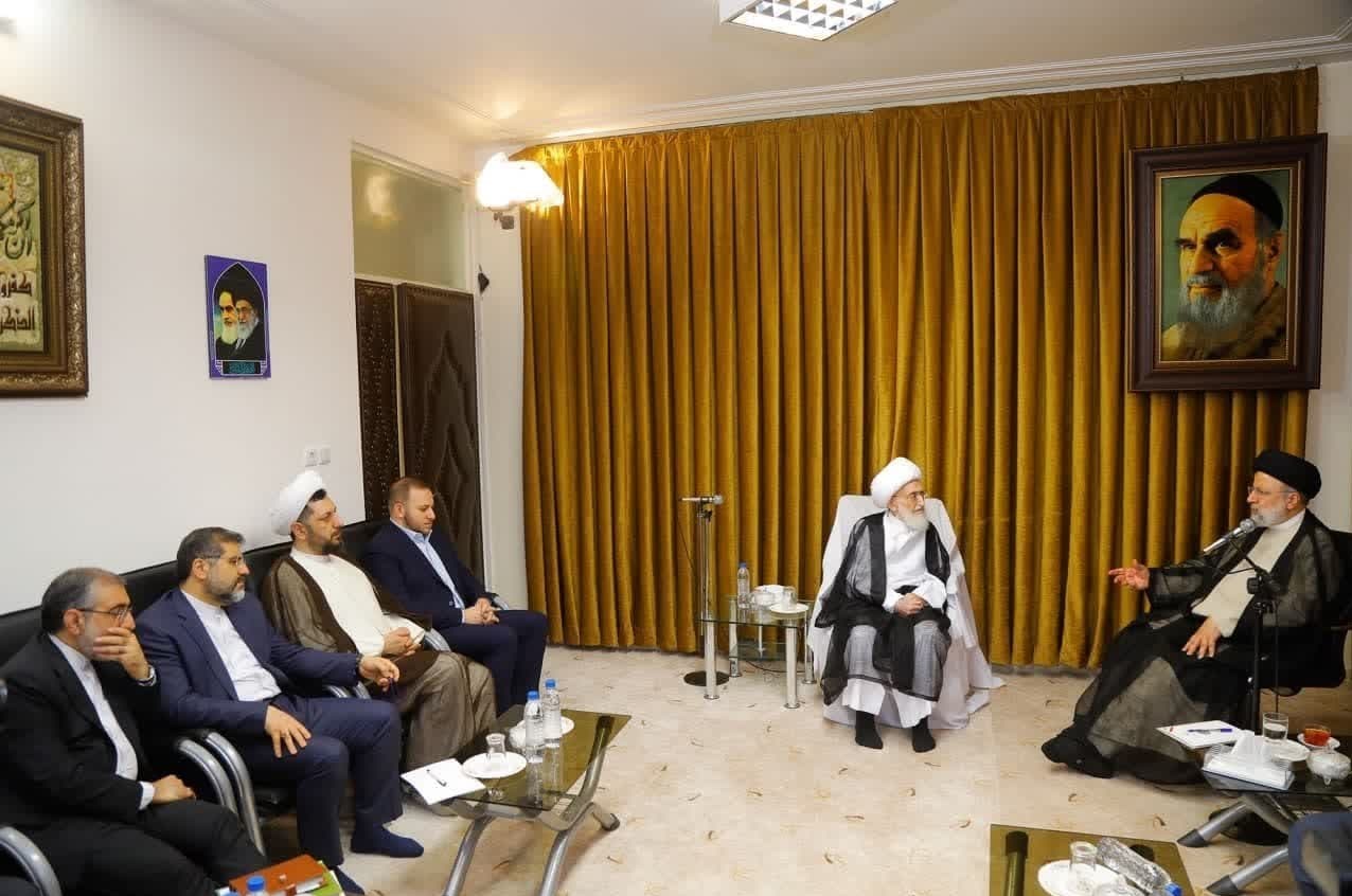 آیتالله نوری همدانی:همه فعالیتها باید برای رفاه مردم باشد