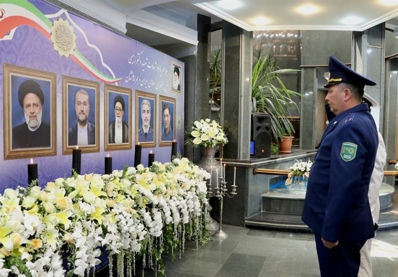 ادای احترام وابستگان نظامی خارجی به "شهدای خدمت"