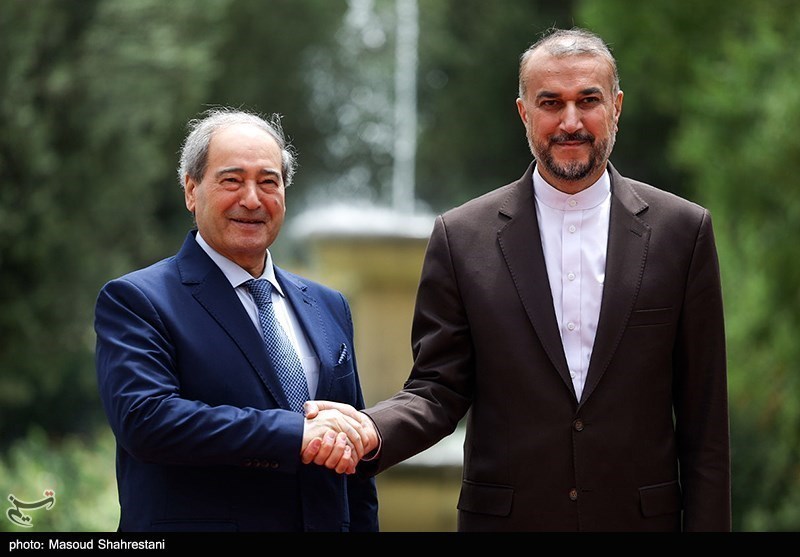 المقداد: سوریه کاملا به روابط راهبردی با ایران پایبند است