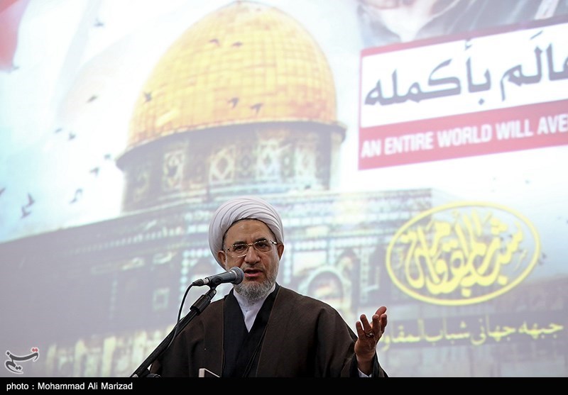 تاریخ بشریت ادامه راه انبیاء در مبارزه با جریان استکبار است