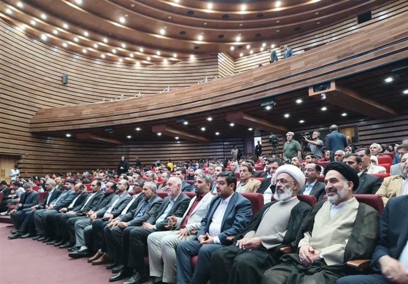 تجلیل از معلمان سرآمد استان تهران با حضور وزیر آموزشوپرورش