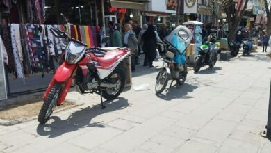 تداوم ورود موتورسیکلت به داخل پیادهراه فردوسی سنندج 