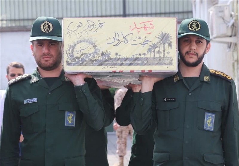 تشییع پیکر شهید تازه تفحص شده در رشت + تصاویر