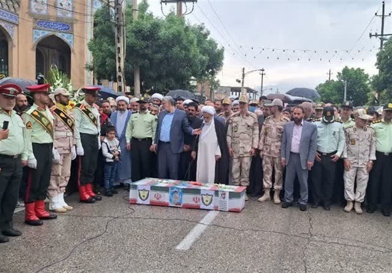 تشییع پیکر شهید «فرزین بلیان» در کرمانشاه + تصاویر