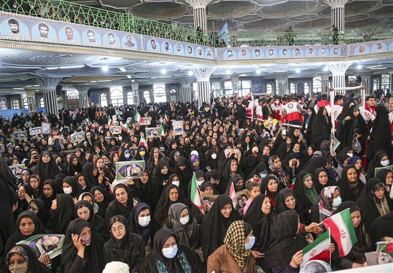 تصاویری از استقبال بینظیر شهرکردیها از آیتالله رئیسی