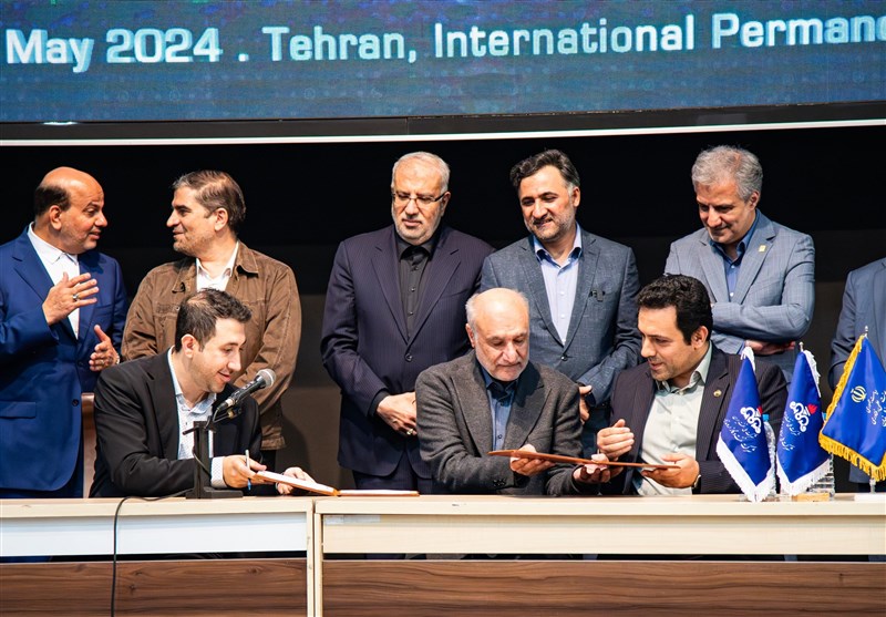 تفاهم نامه همکاری نفت سپاهان و معاونت علمی ریاست جمهوری