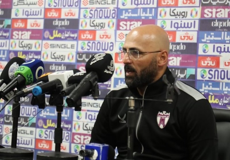 تفاوت بازی در تجربه بازیکنان دو تیم بود