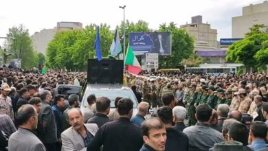 حضور انبوه جمعیت برای تشییع جوانترین استاندار شهید