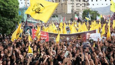 حضور خانواده فاطمیون و مهاجرین در تشییع میلیونی خادمالرضا